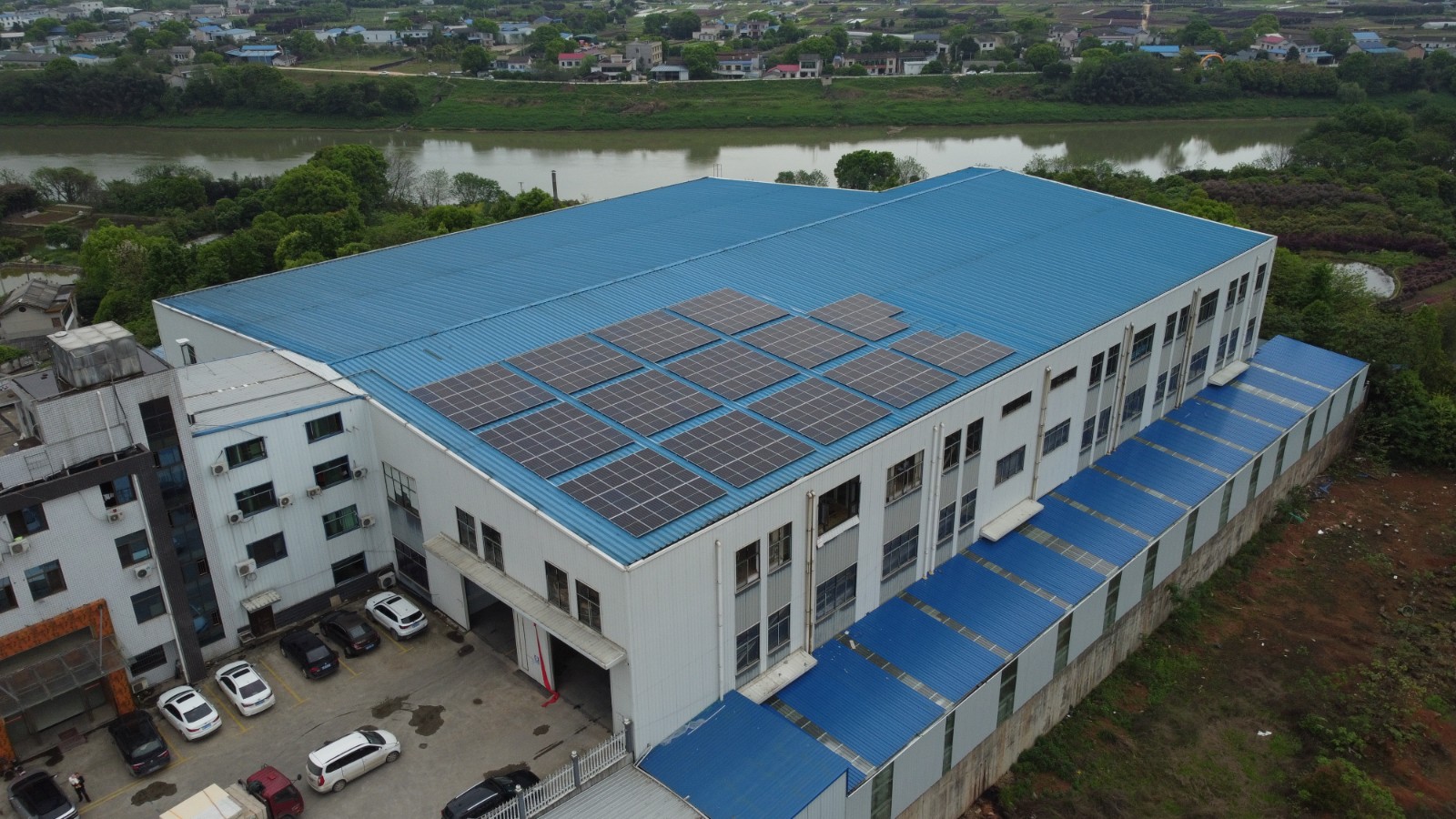 [工贸易光伏屋顶]长沙市雨花区跳马镇光伏发电屋顶100KW项目